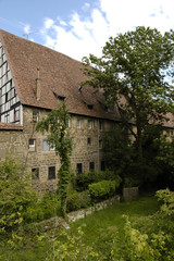 Fototapeta na wymiar Nebengebäude von Kloster Maulbronn