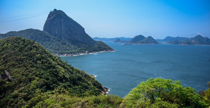 View of Sugarloaf Mountain from Forte Duque de Caxias. Sugarloaf peak situated at the mouth of Guanabara Bay on a peninsula that juts out into the Atlantic Ocean, Rio de Janeiro, Brazil