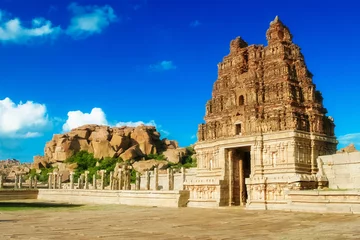  Vittala temple in Hampi, Karnataka province © jorisvo