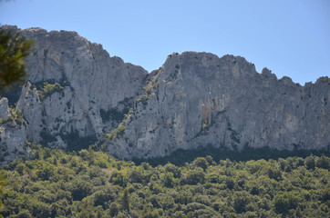 Dentelles de montmiraille