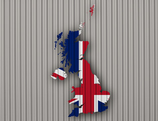 Karte und Fahne von Großbritannien auf Wellblech,