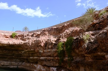 Oman : Hawiyat Najm – Dabab Sinkhole 