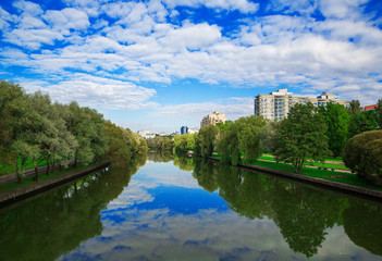 Fototapeta na wymiar Belarus, Minsk, river Svisloch