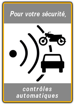 Panneau routier en France :  contrôle radar fréquent