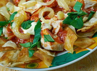 Chilaquiles con salsa roja