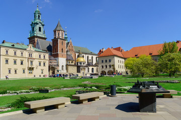 Fototapeta na wymiar Wawel royal castle.