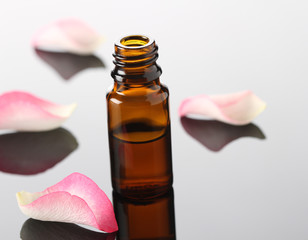Essential roses oil for aromatherapy,pink roses petals