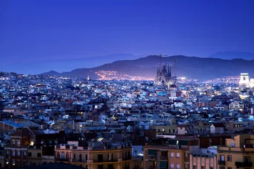 Papier Peint photo Barcelona Barcelone au coucher du soleil, Espagne
