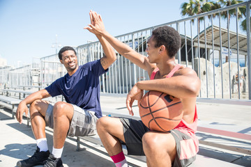 Baketball player making a dunk