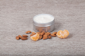 Cosmetic jar composition with organiс scrub 