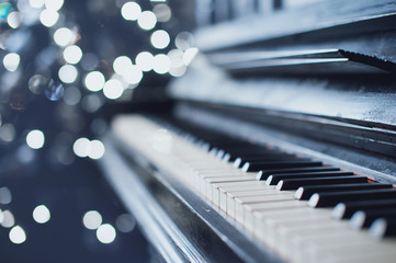 Vintage old piano. Close-up of keyboard keys - obrazy, fototapety, plakaty