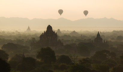 Ballons über Bagan © Uli-B