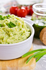 Green mashed potatoes