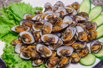 steamed clam with vegetable
