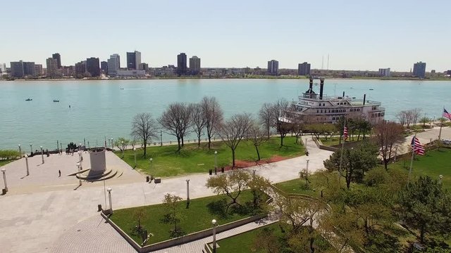 Downtown Detroit Plaza