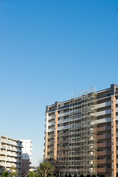 修繕工事中の日本のマンションの風景 3