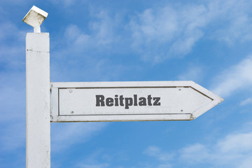 Schild 130 - Reitplatz