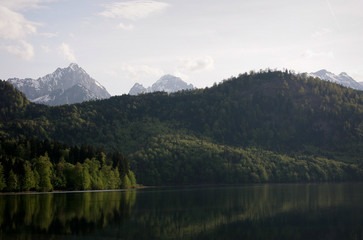 Fototapeta na wymiar Serene mountain lake in Bavaria, Germany