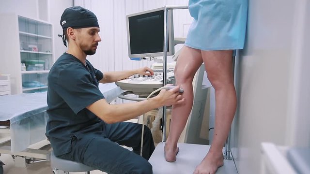 doctor t in the operating room for surgical venous vascular surgery clinic