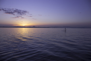 朝焼け　琵琶湖　浮御堂
