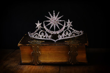 low key of beautiful diamond queen crown
