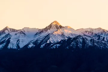 Photo sur Plexiglas Himalaya Majestic Himalayas at the sunrise in the winter time, Ladakh India.