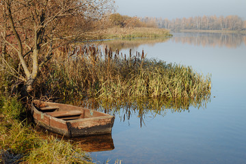 Старая лодка