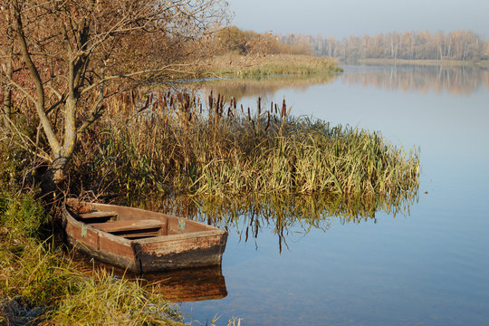 Старая лодка