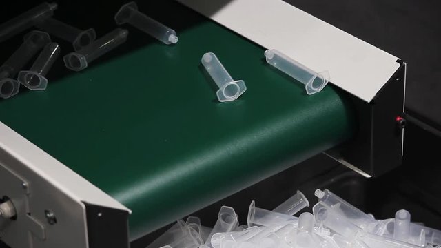 Injection moulding machines and robotic systems