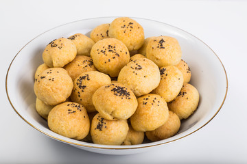 Cheese balls with salmon filling