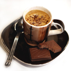 Kaffee / Espresso mit Schokolade