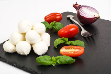 Mini mozzarella balls