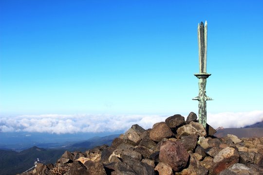天の逆鉾」の写真素材 | 72件の無料イラスト画像 | Adobe Stock