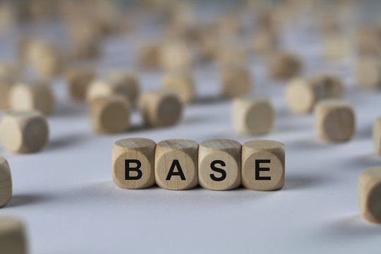base - cube with letters, sign with wooden cubes