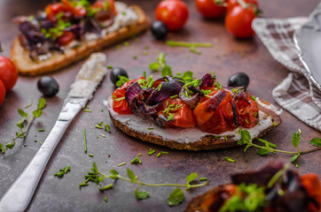 Toast with roasted vegetable