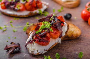 Toast with roasted vegetable