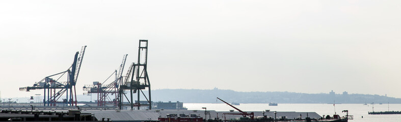 Port Cranes New-York