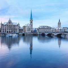 Obraz premium Winter landscape of Zurich with lake, Switzerland