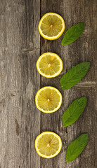 Fototapeta na wymiar Lemon and mint leaves