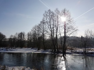 Lód na rzece © michalsen
