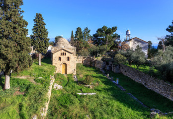 Fototapeta na wymiar byzantine church on ancient temple ruins near Koroni, Peloponnese