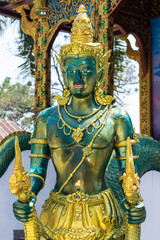 Obraz premium angel statue in thai temple