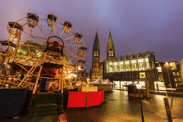 Bremen Market Square at night - obrazy, fototapety, plakaty