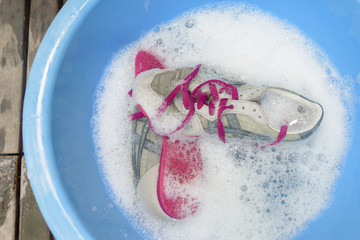 washing sneakers
