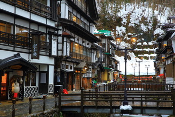 冬の銀山温泉