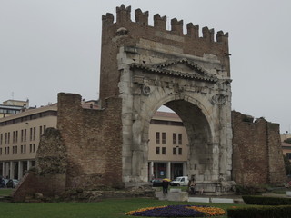 Fototapeta na wymiar Rimini - arco di Augusto