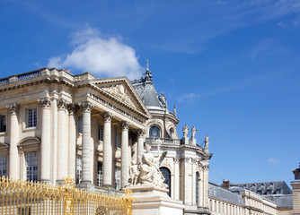 Obraz premium Château de Versailles, bâtiment dédié aux gloires de la France (Versailles, France) 
