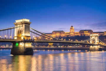 Foto auf Acrylglas Blick auf den Sonnenuntergang zur Kettenbrücke von Budapest, Ungarn © jon_chica