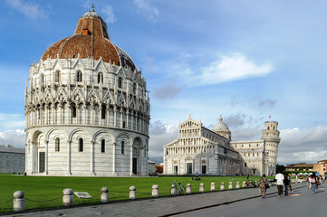 Pisa , piazza dei Miracoli