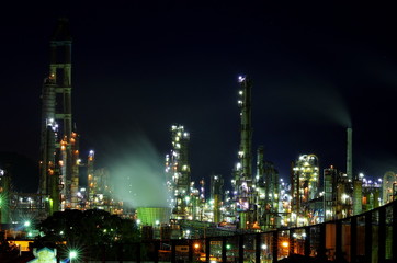 Fototapeta na wymiar 工場の夜景